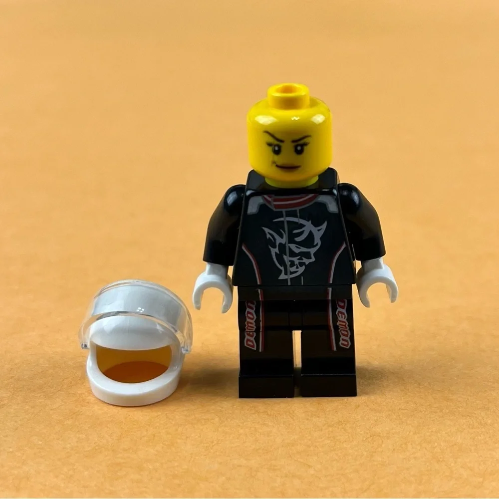 LEGO 2018 Dodge Challenger SRT Demon Driver Female Minifigure sc076 2